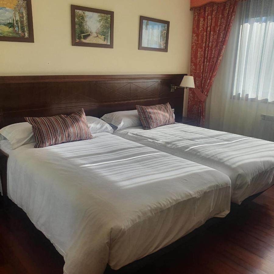 Pazo De Monterrei Hotel Ourense Bagian luar foto