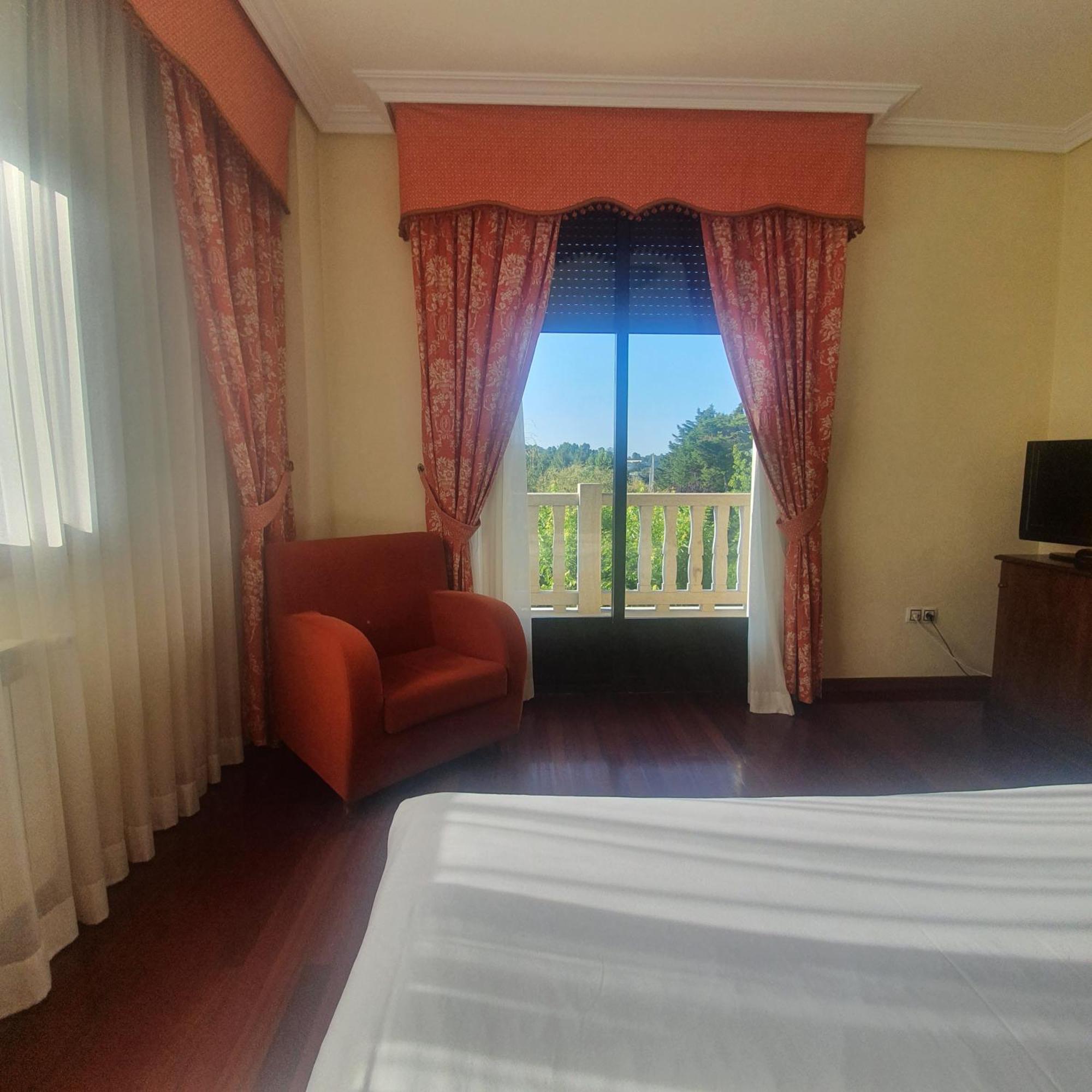 Pazo De Monterrei Hotel Ourense Ruang foto