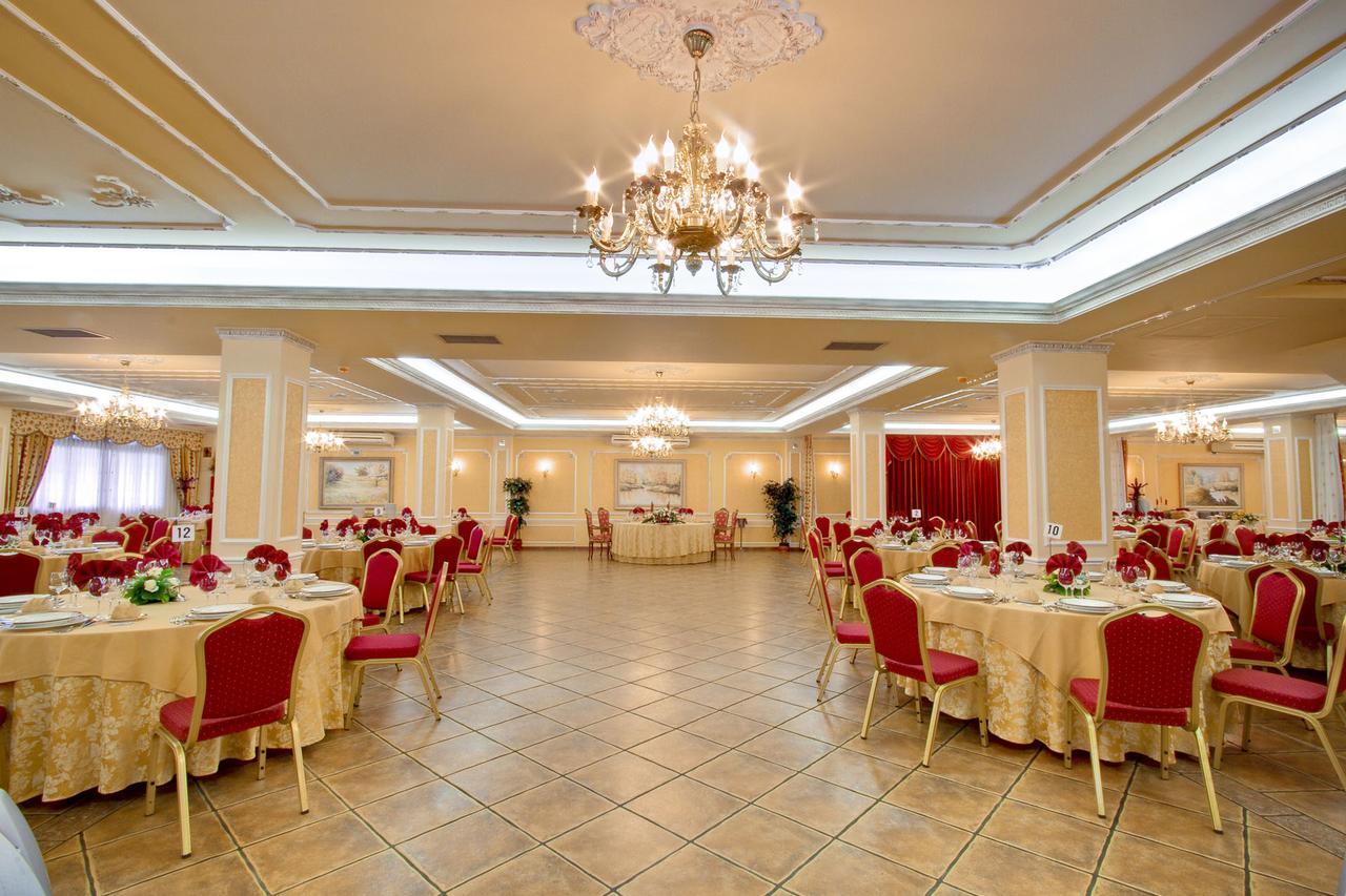 Pazo De Monterrei Hotel Ourense Bagian luar foto
