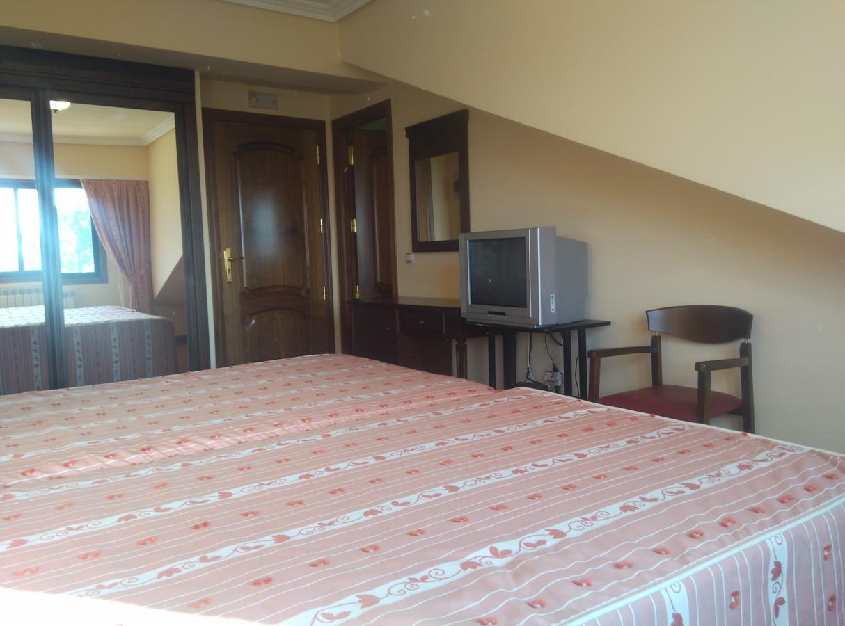 Pazo De Monterrei Hotel Ourense Bagian luar foto