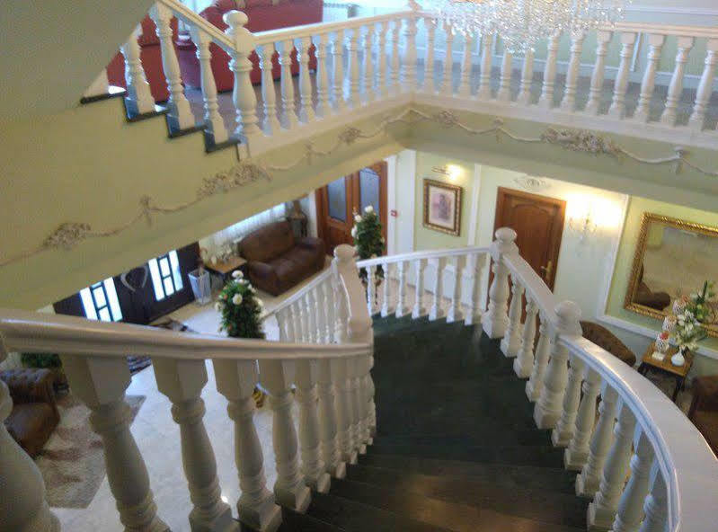 Pazo De Monterrei Hotel Ourense Bagian luar foto